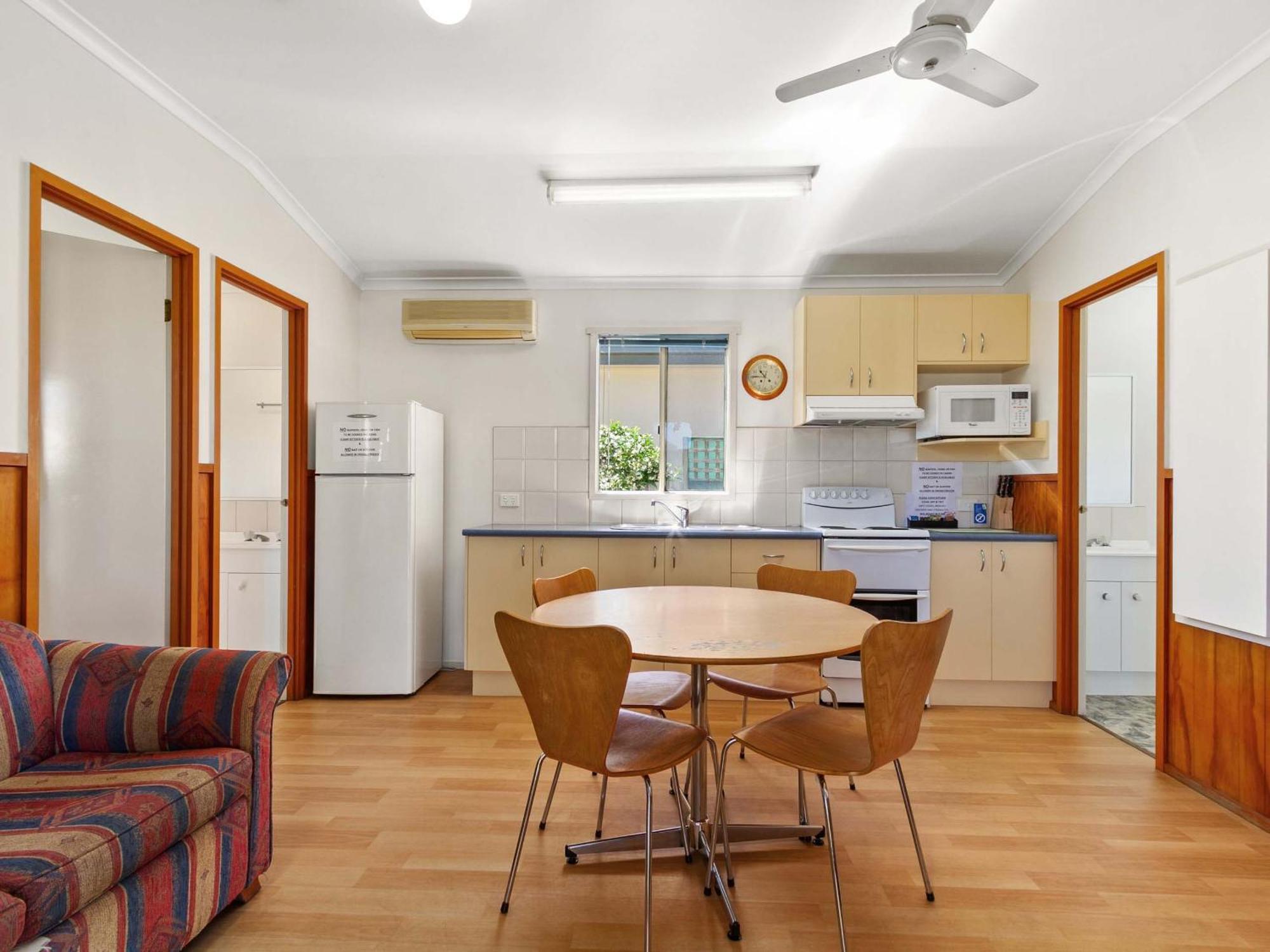 Waters Edge Holiday Park Lakes Entrance Exterior foto